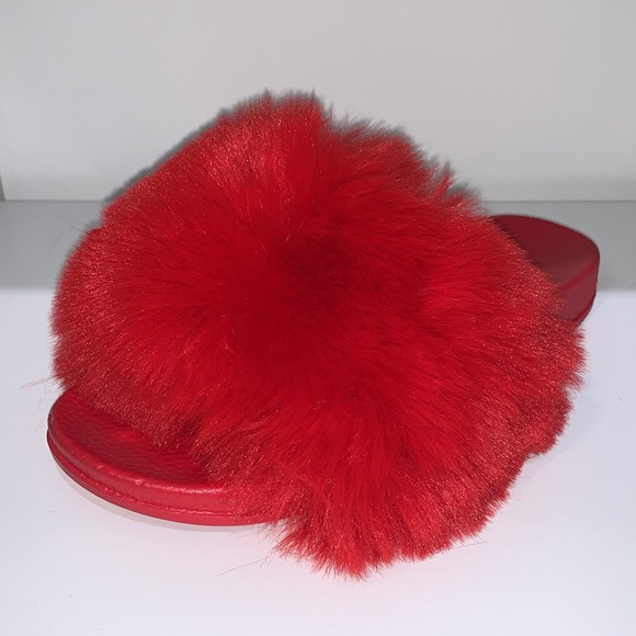 RED FUR SLIDES - Picture 3 of 7